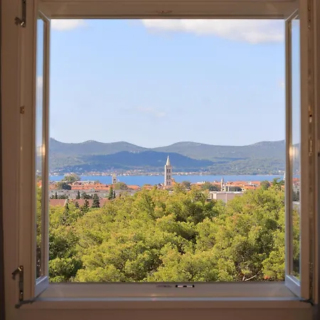 Kostela アパート *